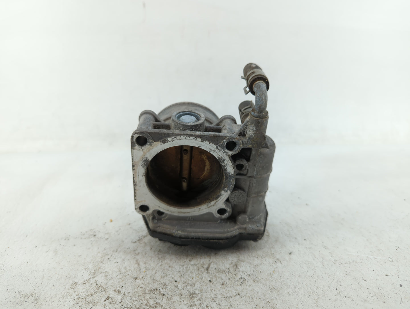 2014-2019 Infiniti Q70 Throttle Body P/N:526-02 RME60-16 Fits OEM Used Auto Parts - Oemusedautoparts1.com
