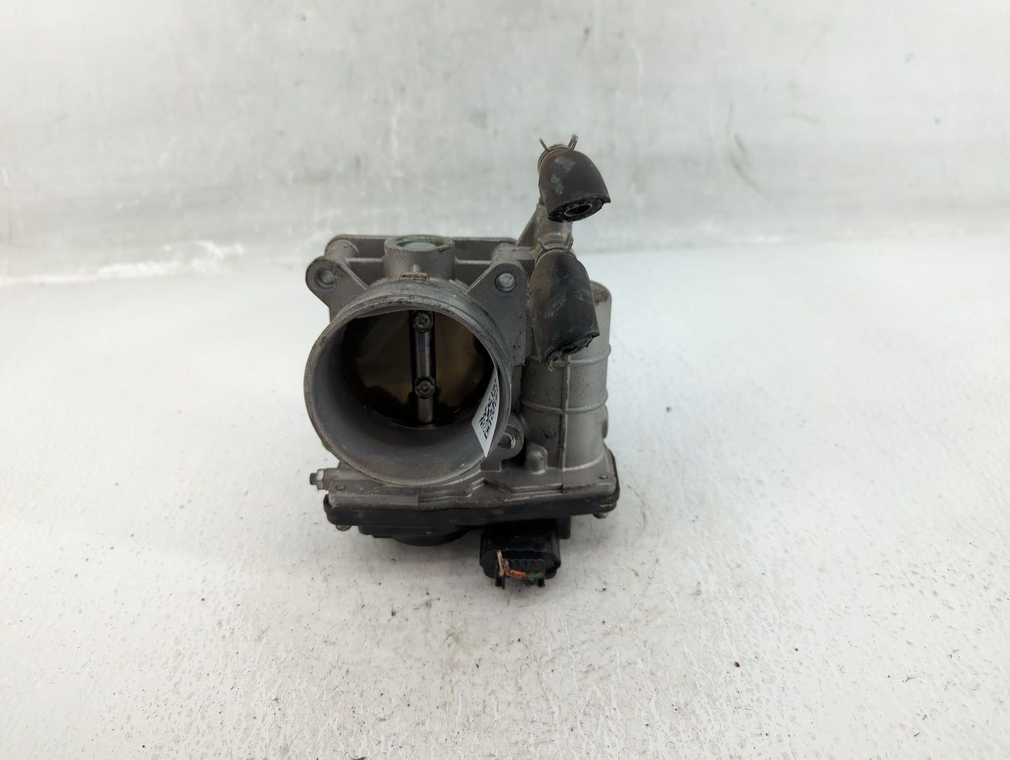 2014-2019 Infiniti Q70 Throttle Body P/N:RME60-21 3Y25H 3Y25H Fits OEM Used Auto Parts - Oemusedautoparts1.com