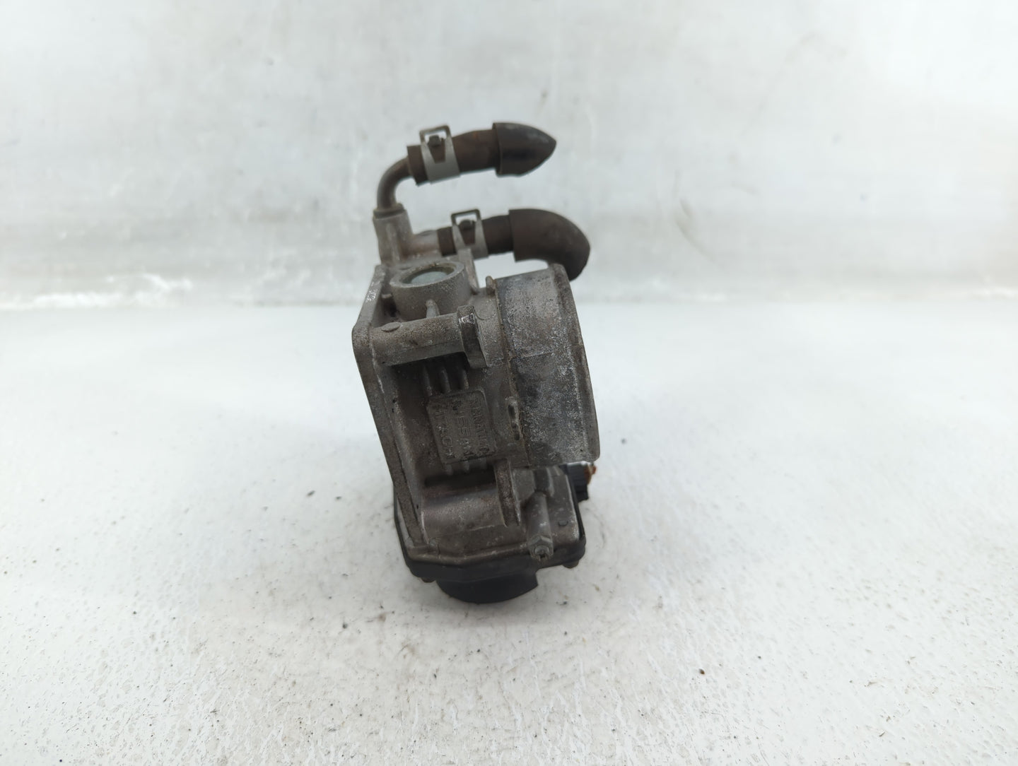 2014-2019 Infiniti Q70 Throttle Body P/N:RME60-21 3Y25H 3Y25H Fits OEM Used Auto Parts - Oemusedautoparts1.com