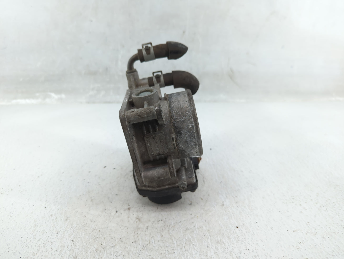 2014-2019 Infiniti Q70 Throttle Body P/N:RME60-21 3Y25H 3Y25H Fits OEM Used Auto Parts - Oemusedautoparts1.com