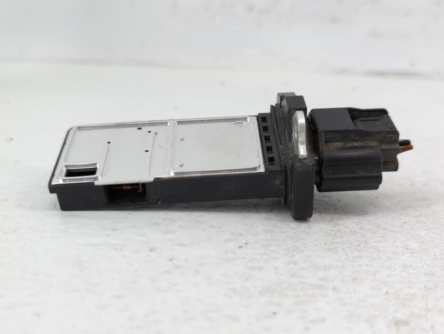 2014-2019 Infiniti Q70 Mass Air Flow Meter Maf - Oemusedautoparts1.com
