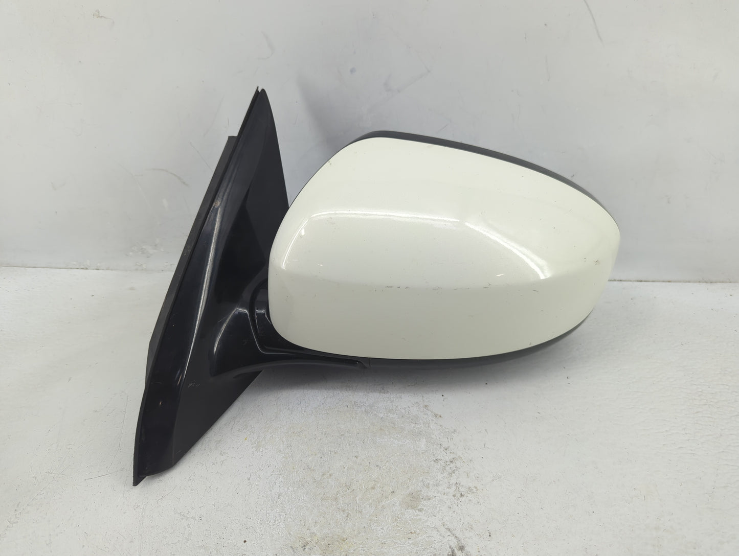 2014-2015 Infiniti Qx60 Driver Side View Mirror - Left Door Mirror OEM Used - Oemusedautoparts1.com