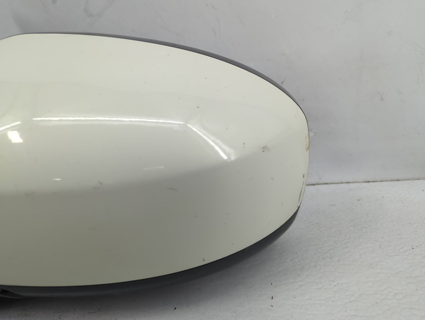 2014-2015 Infiniti Qx60 Driver Side View Mirror - Left Door Mirror OEM Used - Oemusedautoparts1.com