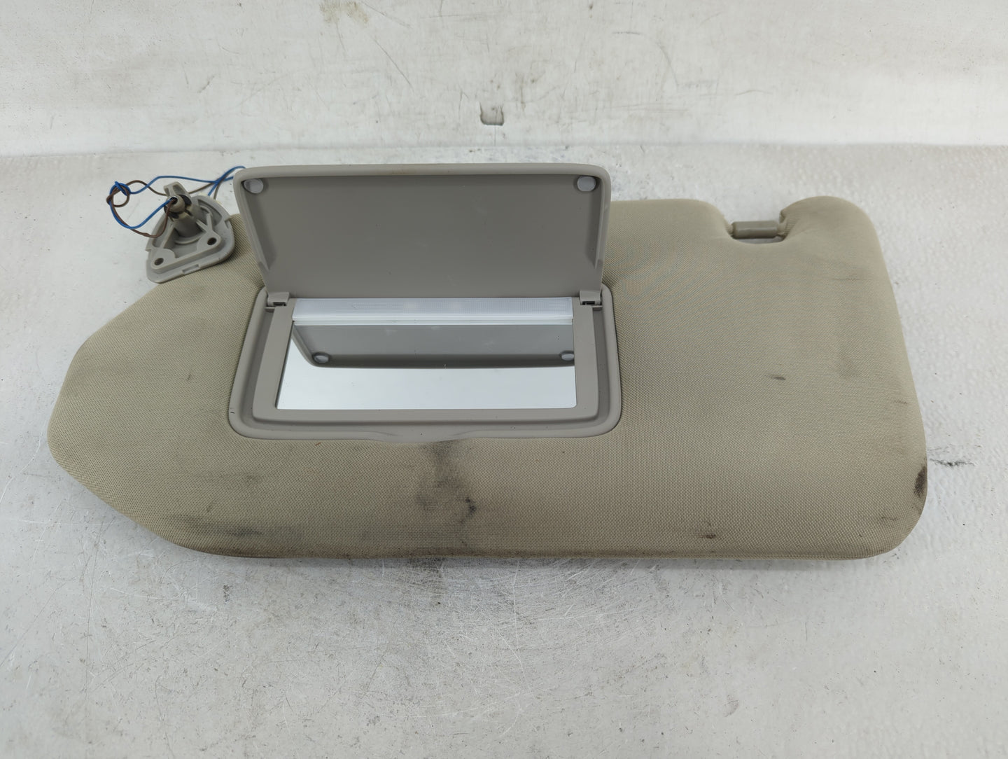 2014-2019 Infiniti Qx60 Sun Visor Shade Replacement Driver Left Mirror Fits Fits 2013 2014 2015 2016 2017 2018 2019 OEM Used