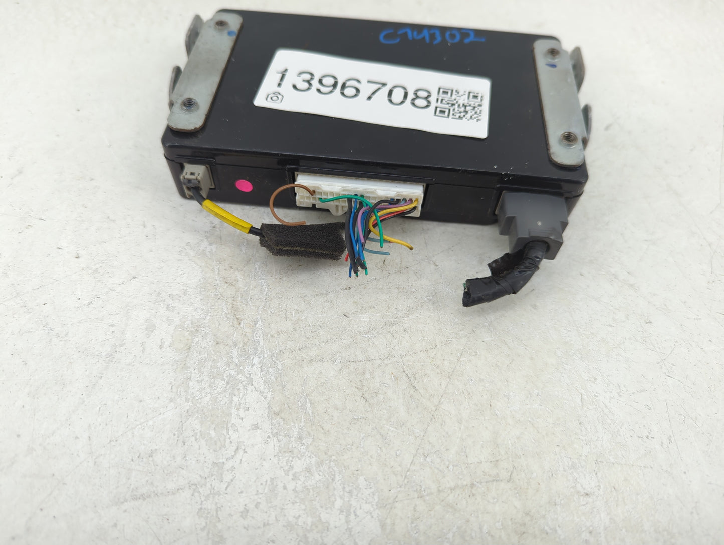 2014 Infiniti Qx60 Bluetooth Phone Communication Control Module Ccm Oem - Oemusedautoparts1.com