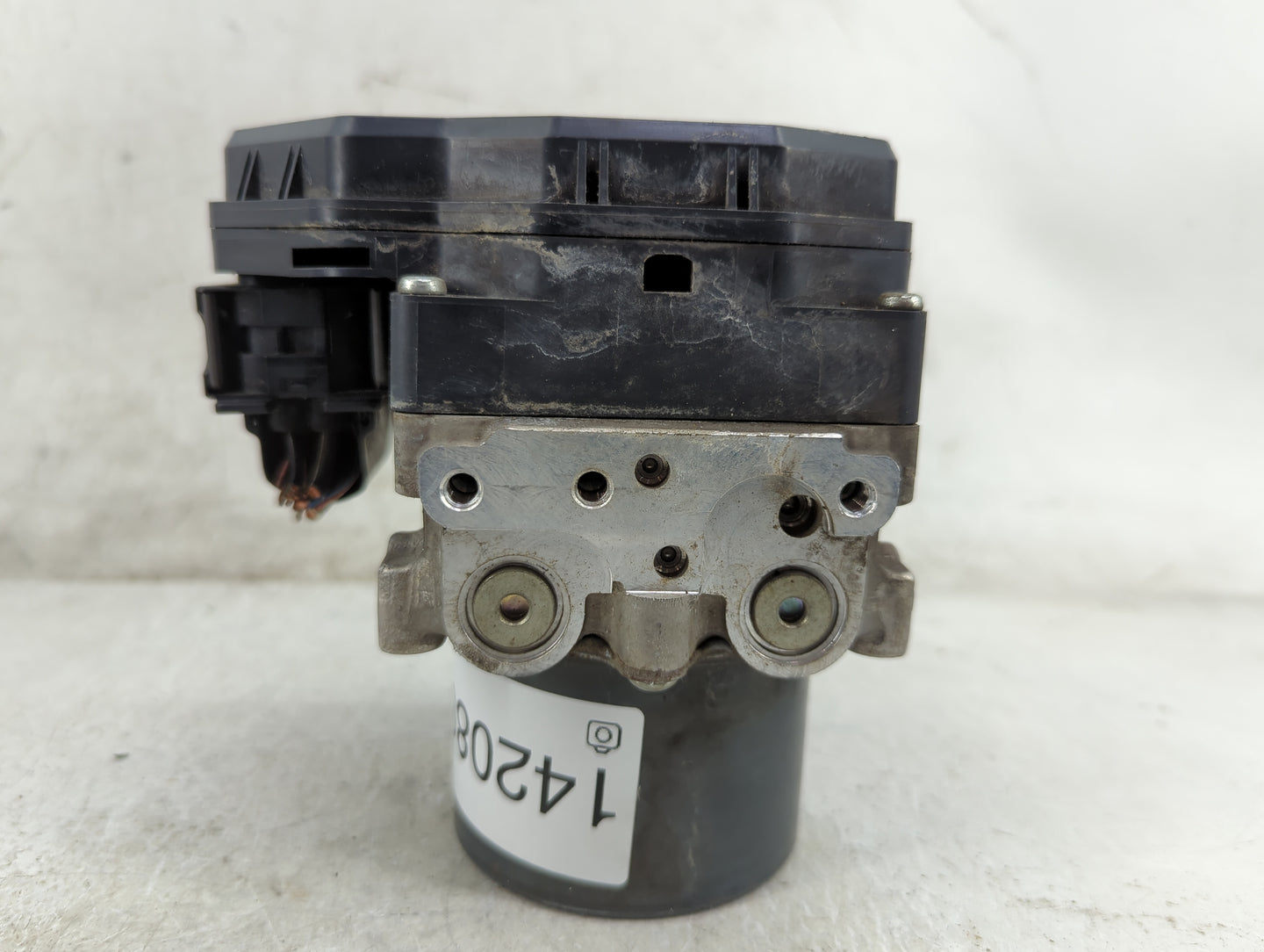 2014 Infiniti Qx60 ABS Pump Control Module Replacement P/N:47660-3JU0C Fits OEM Used Auto Parts - Oemusedautoparts1.com