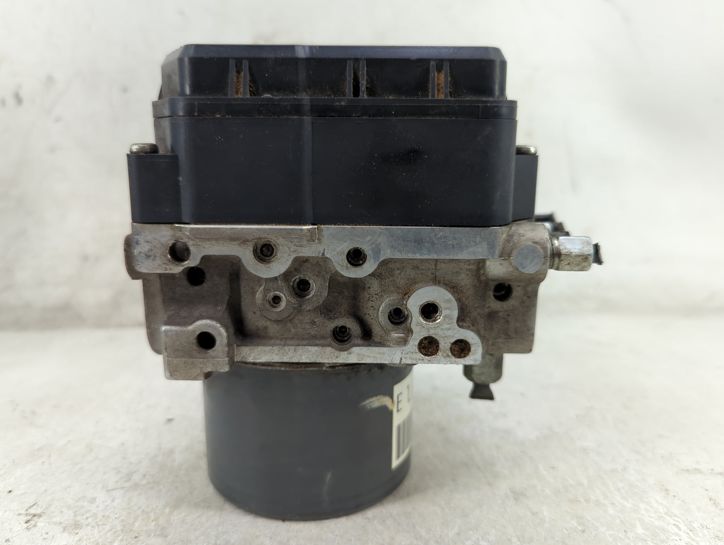 2014 Infiniti Qx60 ABS Pump Control Module Replacement P/N:47660-3JU0C Fits OEM Used Auto Parts - Oemusedautoparts1.com