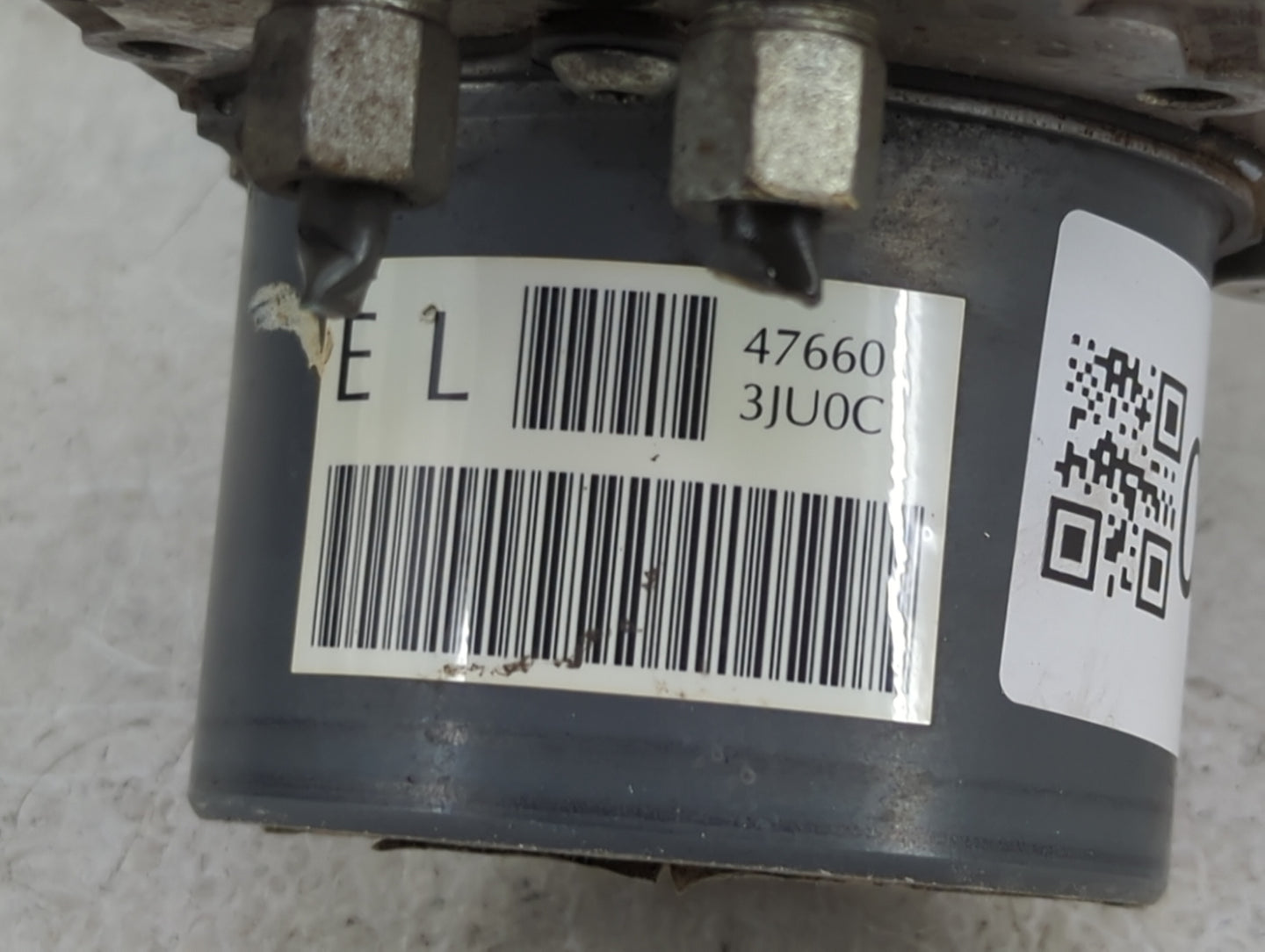 2014 Infiniti Qx60 ABS Pump Control Module Replacement P/N:47660-3JU0C Fits OEM Used Auto Parts - Oemusedautoparts1.com