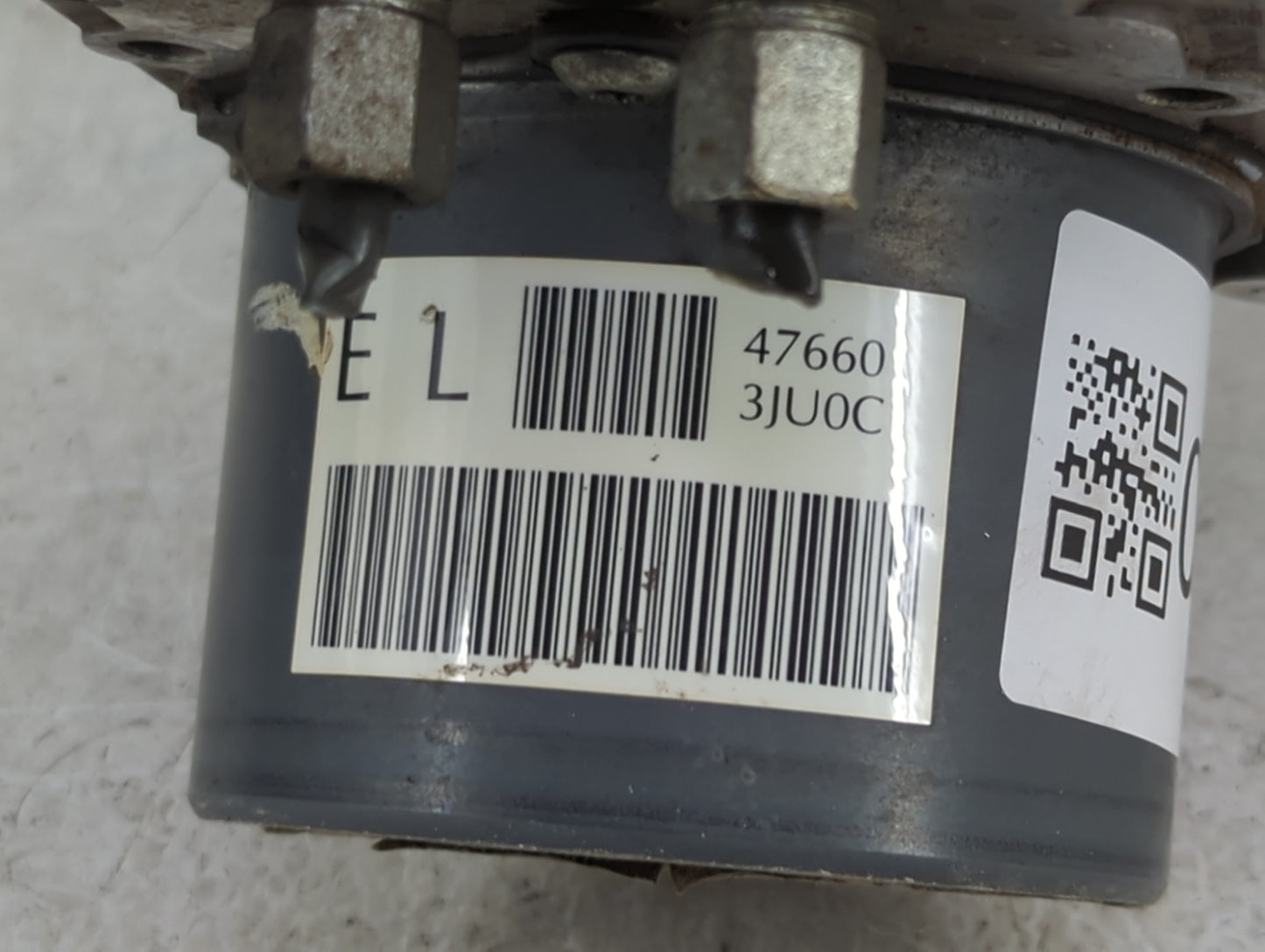 2014 Infiniti Qx60 ABS Pump Control Module Replacement P/N:47660-3JU0C Fits OEM Used Auto Parts - Oemusedautoparts1.com
