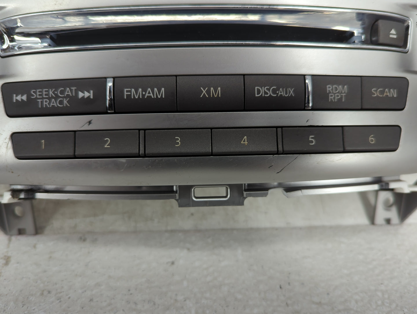 2014-2016 Infiniti Qx60 Radio Control Panel Silver - Oemusedautoparts1.com