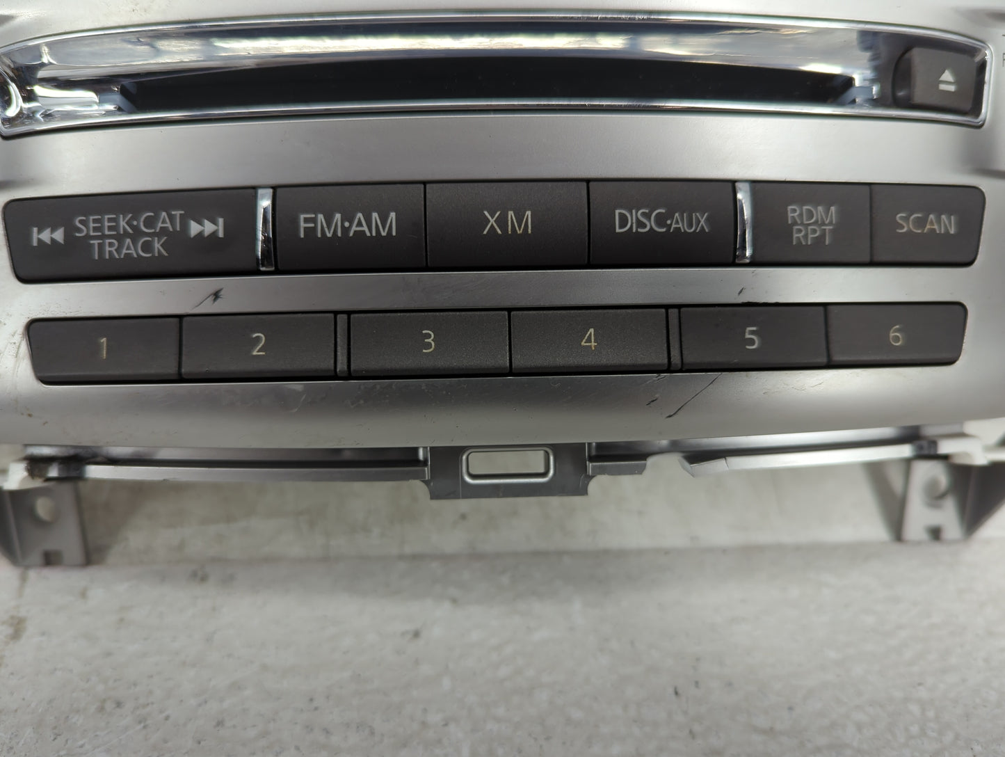 2014-2016 Infiniti Qx60 Radio Control Panel Silver - Oemusedautoparts1.com