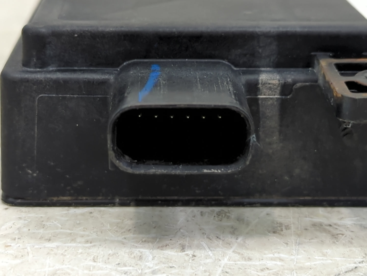 Infiniti Qx60 Chassis Control Module Ccm Bcm Body Control 284k0-3ja2c - Oemusedautoparts1.com