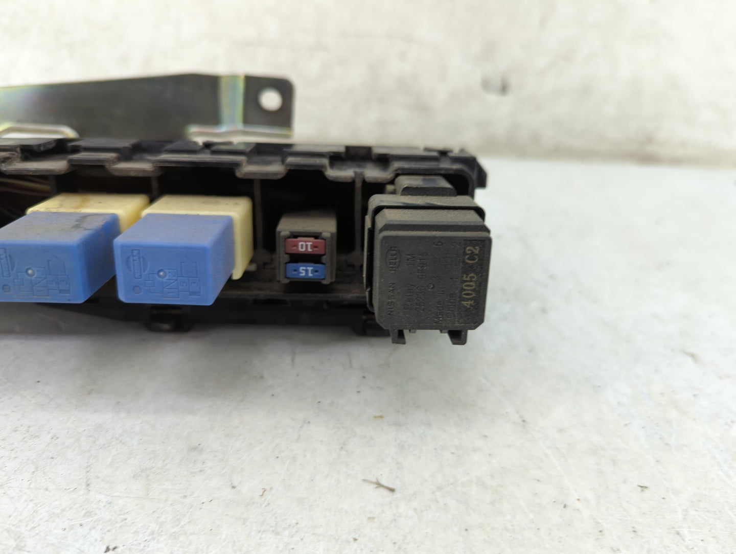 2015-2020 Infiniti Qx60 Fusebox Fuse Box Panel Relay Module P/N:24382 JR23B 7154-7219-30 Fits OEM Used Auto Parts - Oemuseda