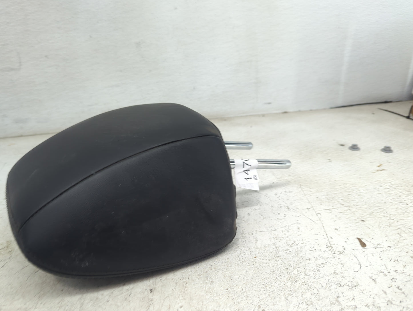 2014-2015 Infiniti Qx60 Headrest Head Rest Front Driver Seat Black - Oemusedautoparts1.com