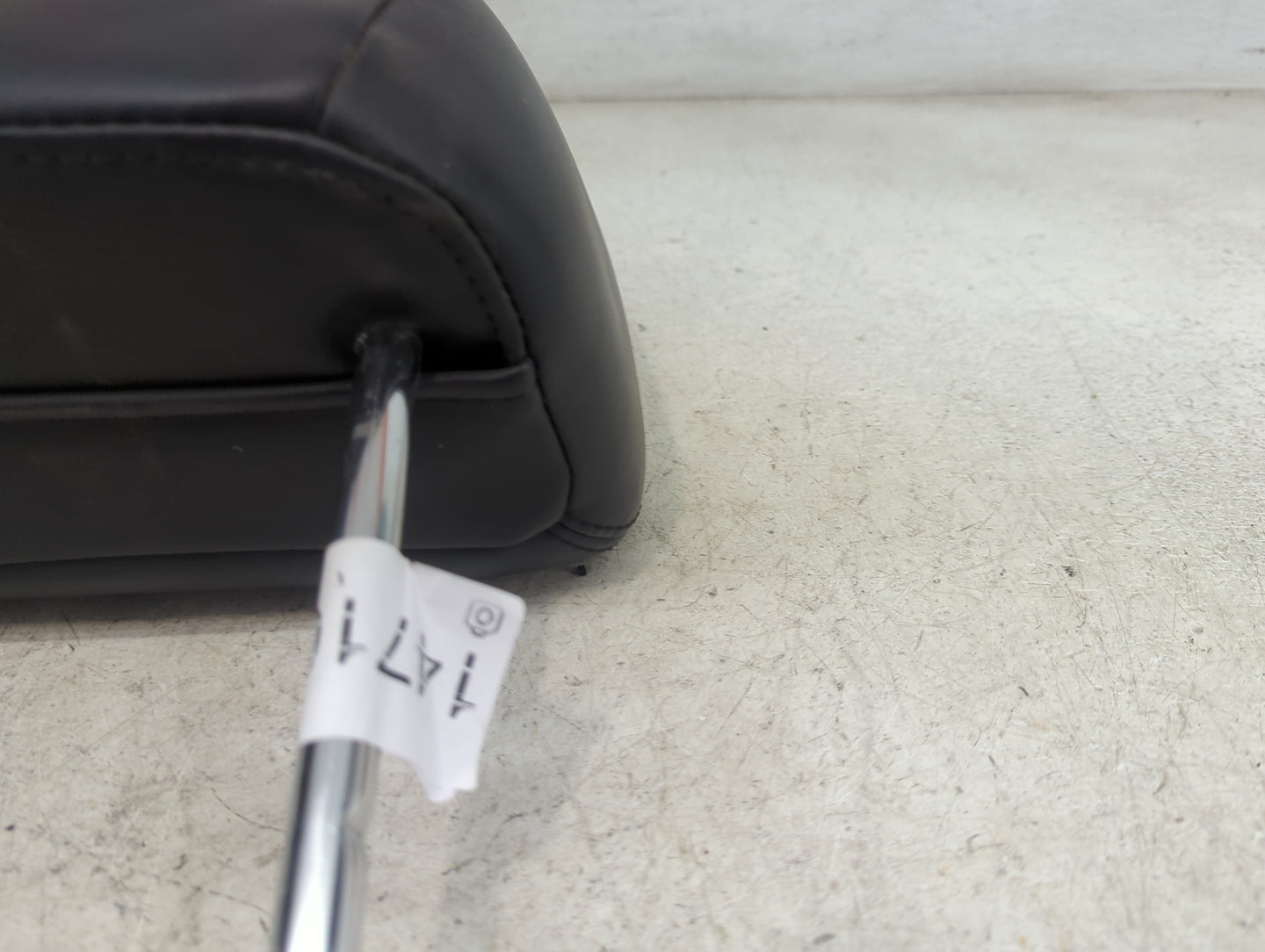 2014-2015 Infiniti Qx60 Headrest Head Rest Front Driver Seat Black 1471004 - Oemusedautoparts1.com