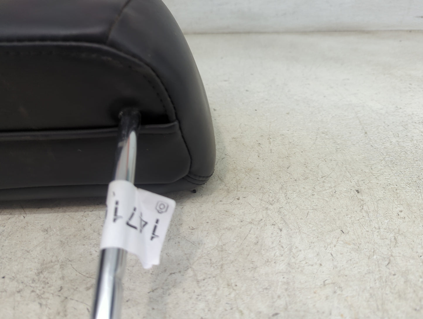 2014-2015 Infiniti Qx60 Headrest Head Rest Front Driver Seat Black 1471004 - Oemusedautoparts1.com