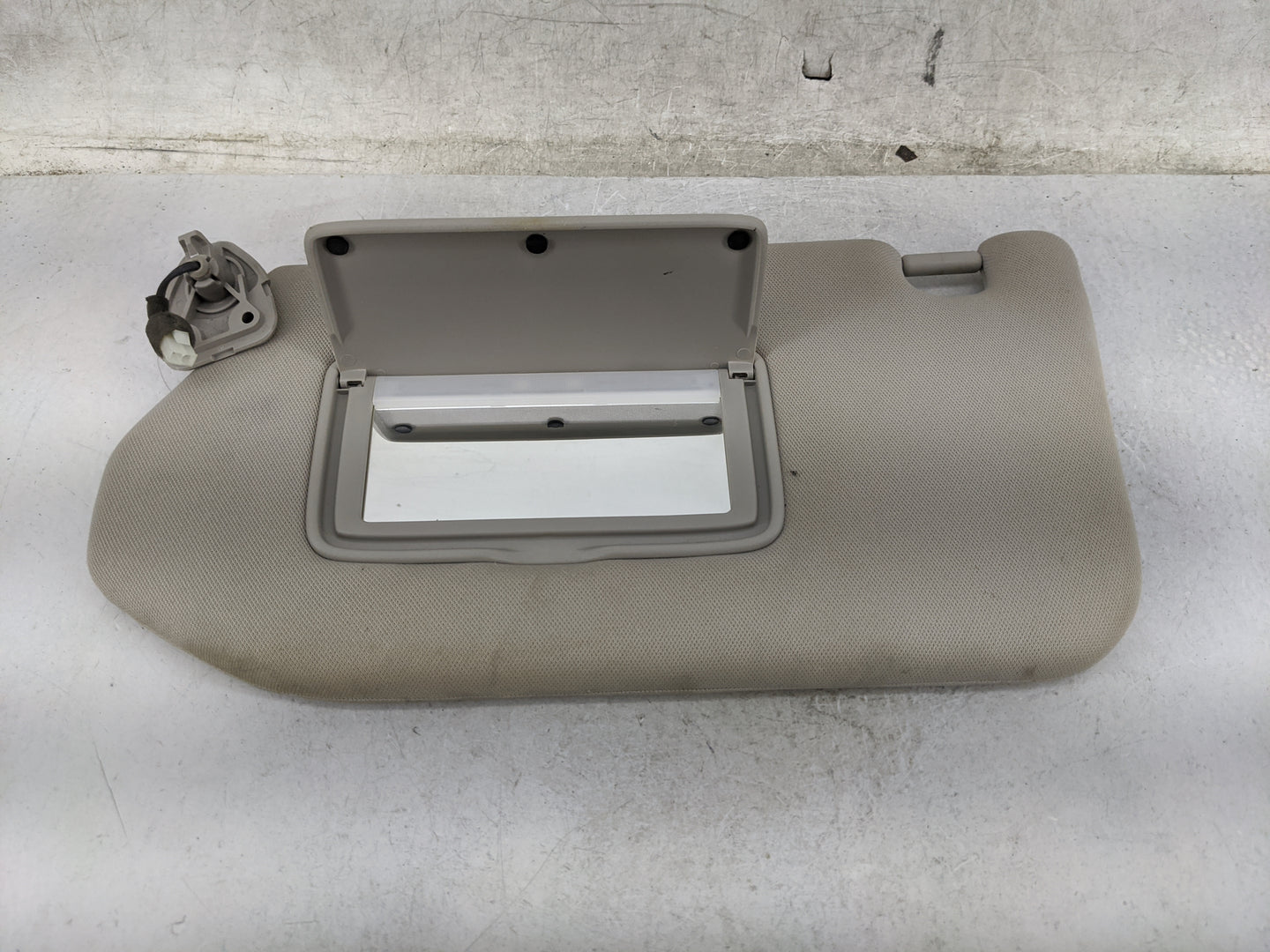 2014-2019 Infiniti Qx60 Sun Visor Shade Replacement Driver Left Mirror Fits Fits 2013 2014 2015 2016 2017 2018 2019 OEM Used