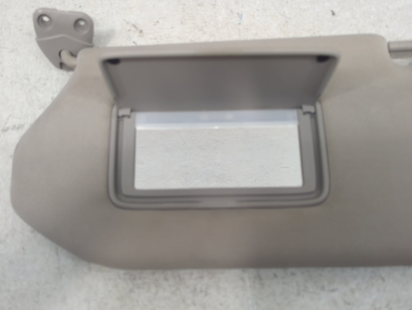 2014-2019 Infiniti Qx60 Sun Visor Shade Replacement Driver Left Mirror Fits Fits 2013 2014 2015 2016 2017 2018 2019 OEM Used