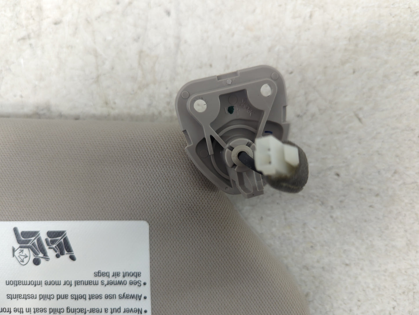 2014-2019 Infiniti Qx60 Sun Visor Shade Replacement Driver Left Mirror Fits Fits 2013 2014 2015 2016 2017 2018 2019 OEM Used