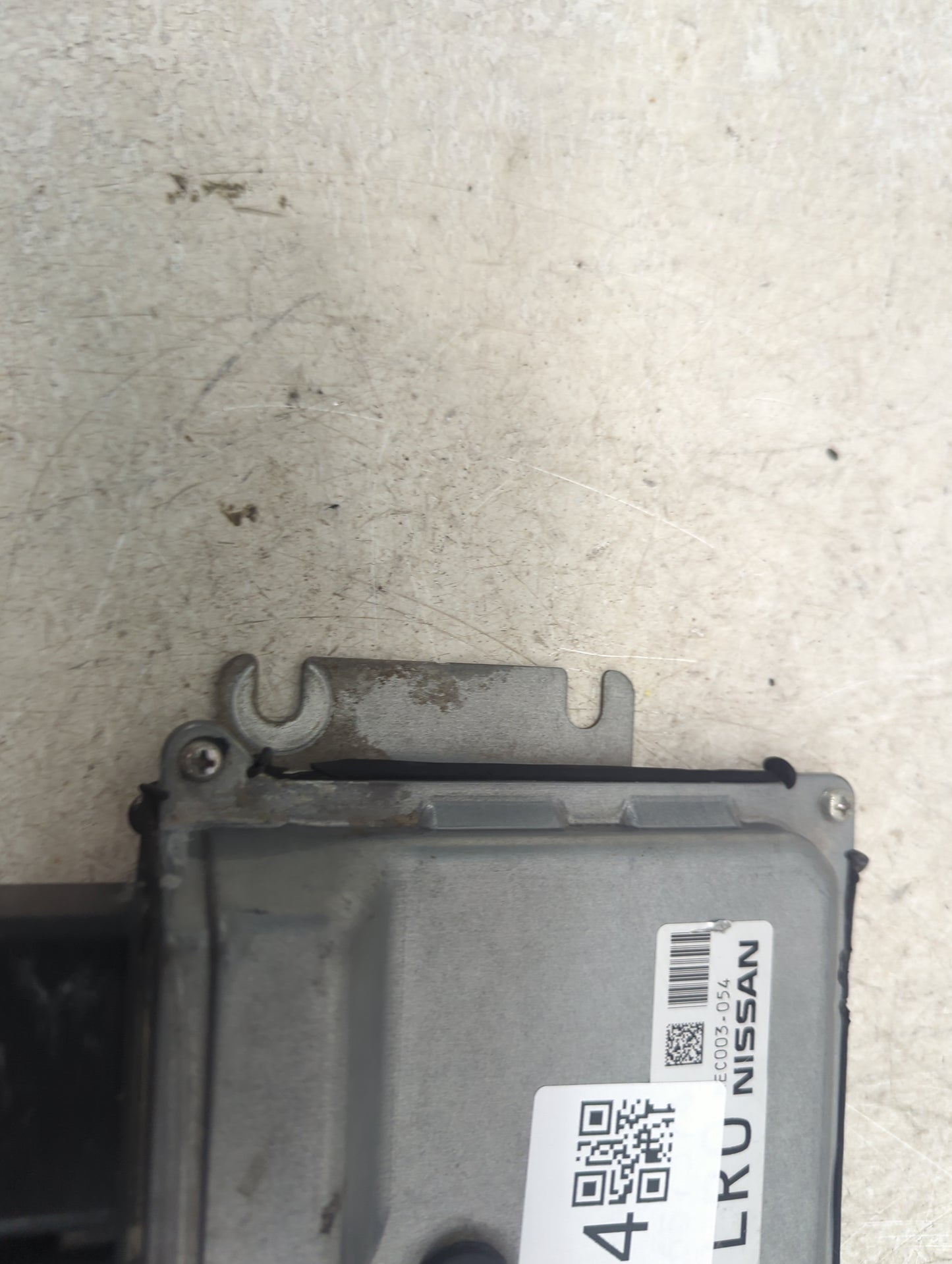2014-2017 Infiniti Qx60 PCM Engine Control Computer ECU ECM PCU OEM P/N:EC003-054 Fits Fits 2014 2015 2016 2017 OEM Used Aut