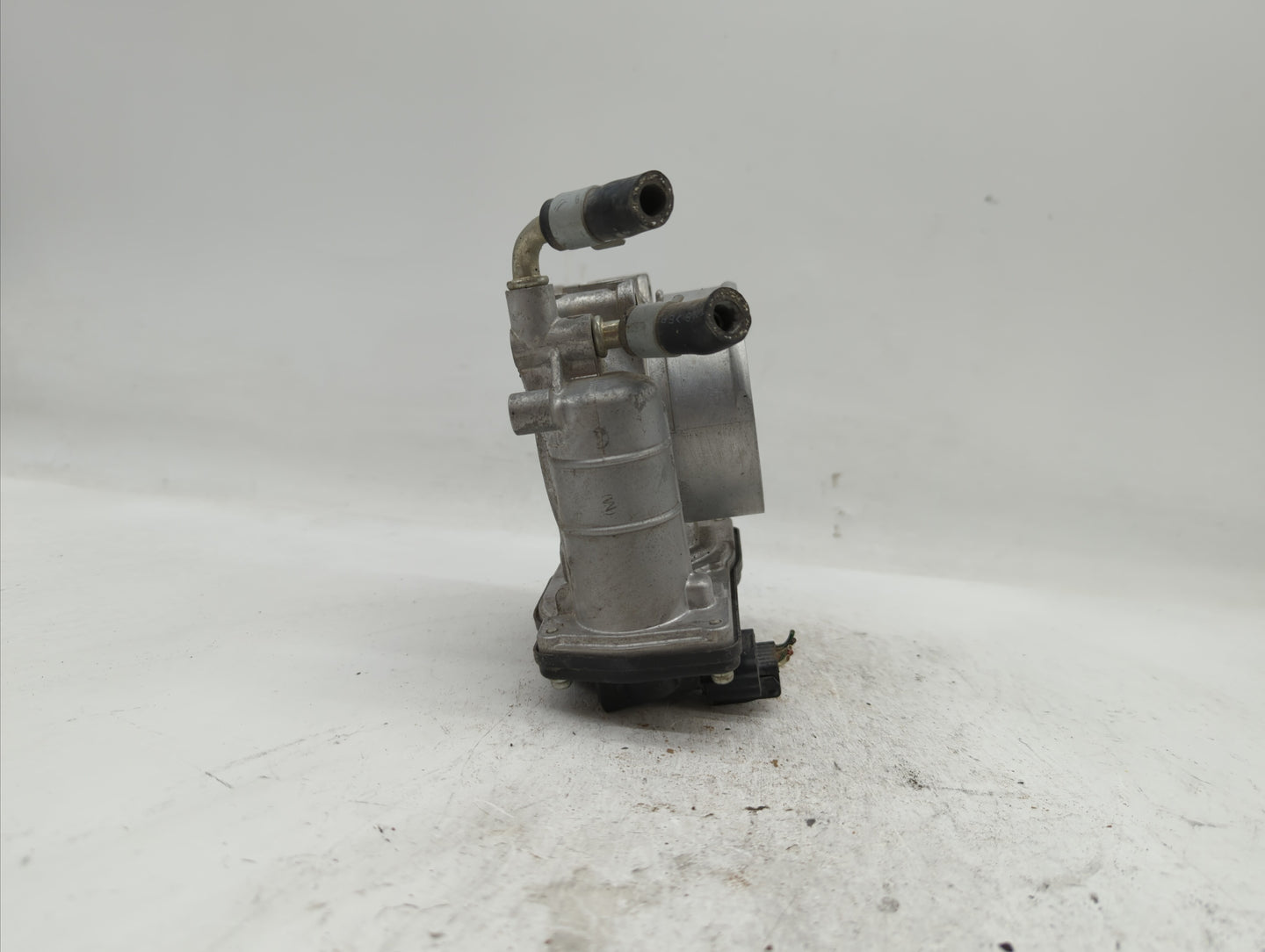 2014 Infiniti Qx60 Throttle Body P/N:526-01 G 0205, RME70-11 Fits Fits 2007 2008 2009 2010 2011 2012 2013 OEM Used Auto Part