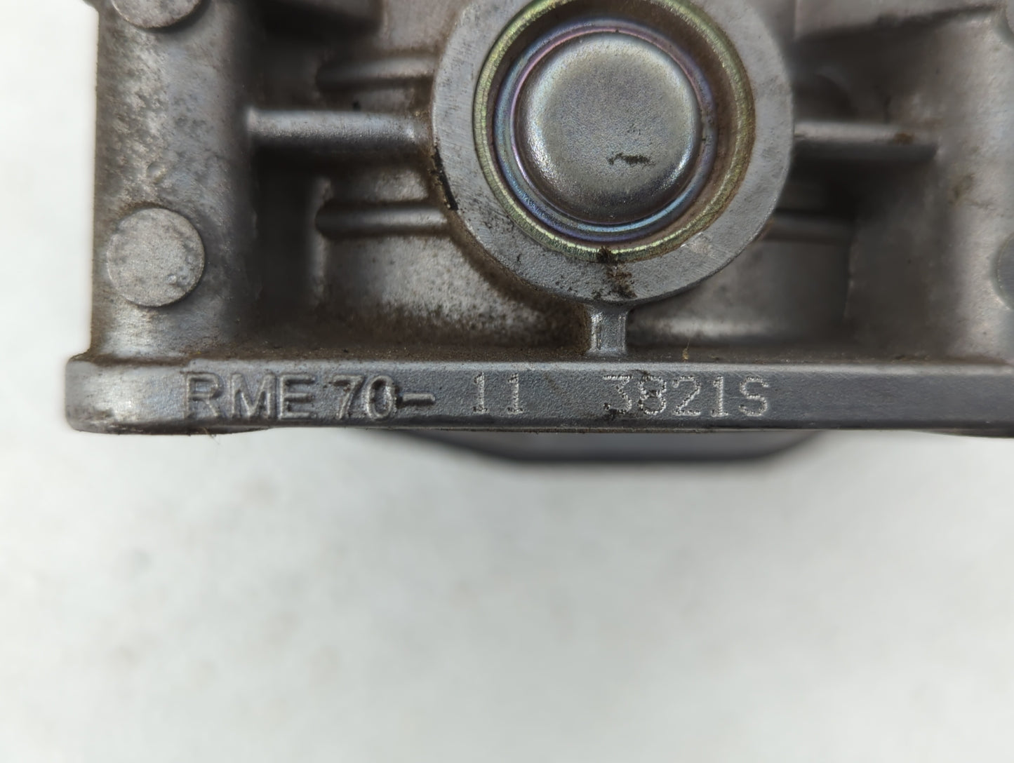 2014 Infiniti Qx60 Throttle Body P/N:526-01 G 0205, RME70-11 Fits Fits 2007 2008 2009 2010 2011 2012 2013 OEM Used Auto Part