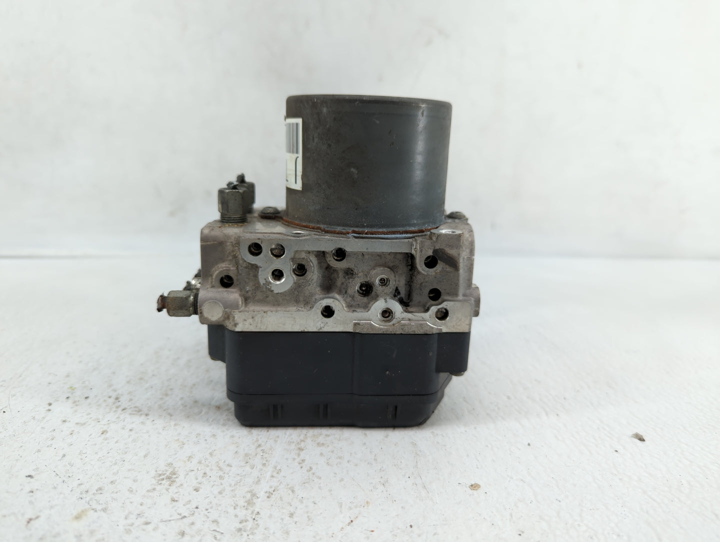 2014-2015 Infiniti Qx60 ABS Pump Control Module Replacement P/N:47660 3JA0B Fits Fits 2013 2014 2015 OEM Used Auto Parts - O