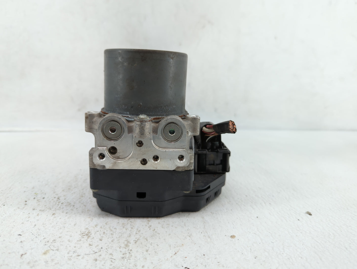 2014-2015 Infiniti Qx60 ABS Pump Control Module Replacement P/N:47660 3JA0B Fits Fits 2013 2014 2015 OEM Used Auto Parts - O