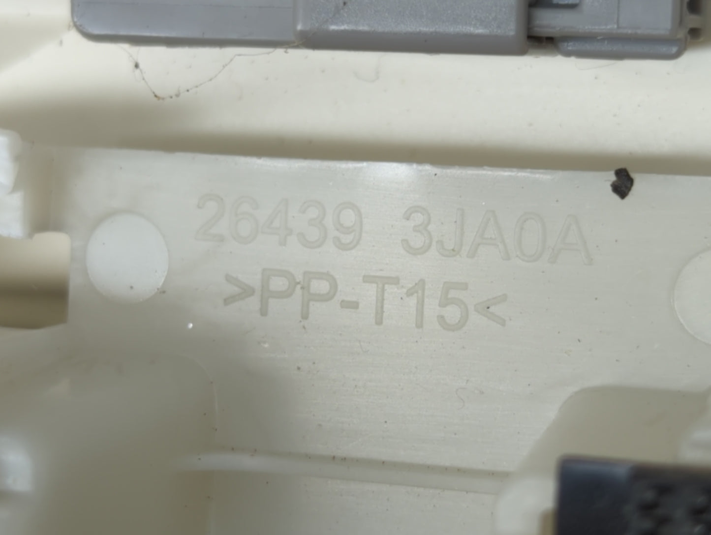 2014 Infiniti Qx60 Overhead Roof Console Light Grey - Oemusedautoparts1.com