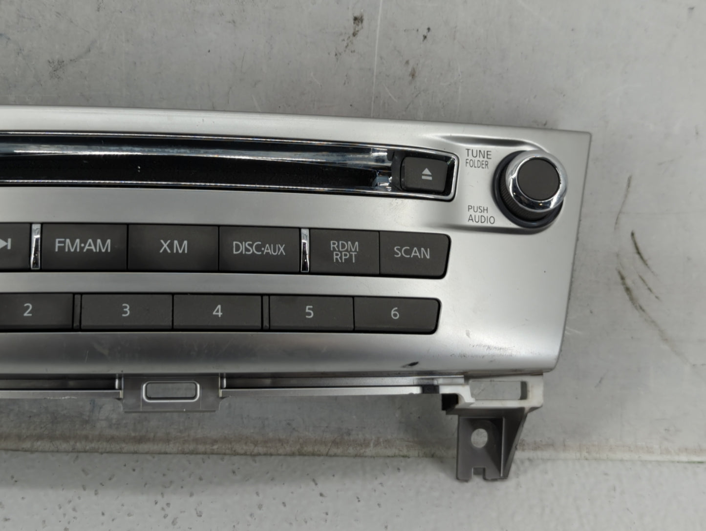 2014-2014 Infiniti Qx60 Am Fm Cd Player Radio Receiver - Oemusedautoparts1.com