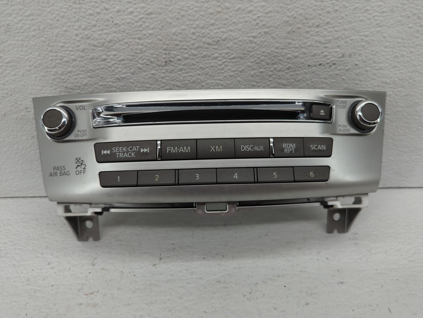 2014-2016 Infiniti Qx60 Am Fm Cd Player Radio Receiver 596580 - Oemusedautoparts1.com