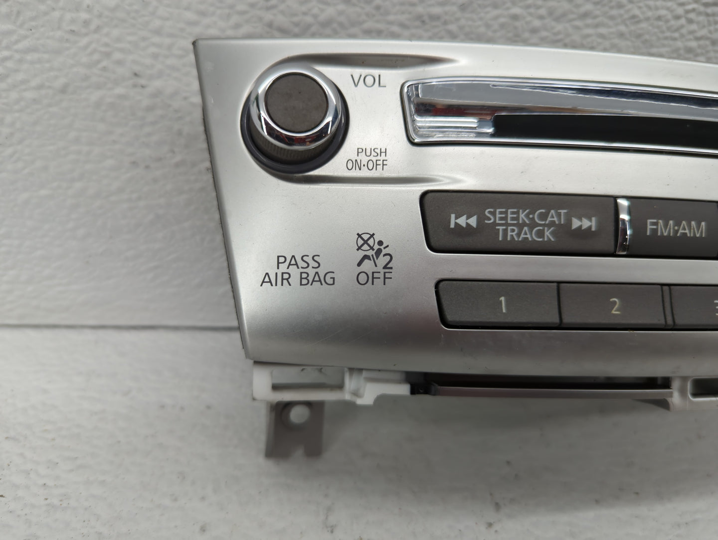 2014-2016 Infiniti Qx60 Am Fm Cd Player Radio Receiver 596580 - Oemusedautoparts1.com