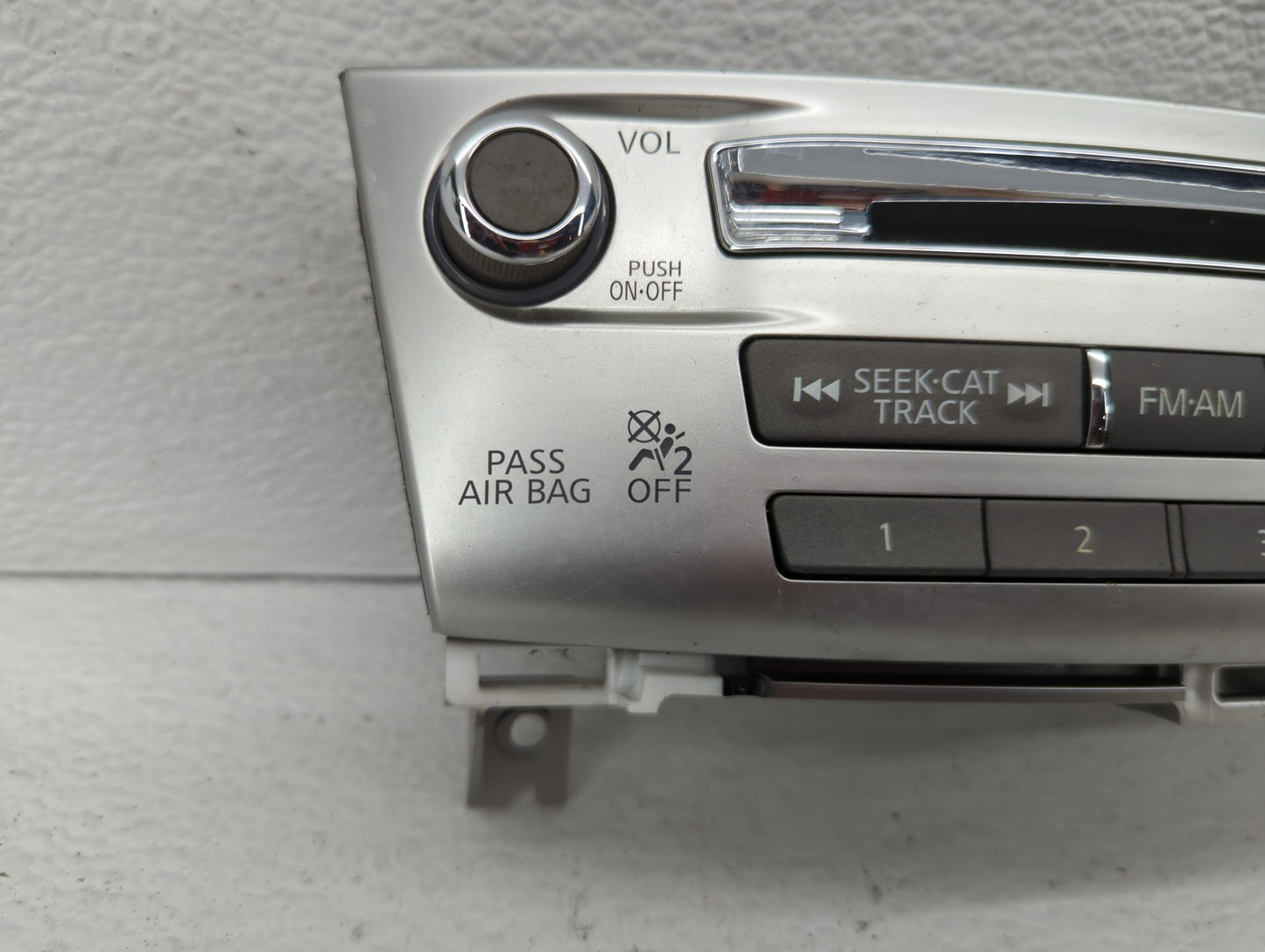 2014-2016 Infiniti Qx60 Am Fm Cd Player Radio Receiver 596580 - Oemusedautoparts1.com