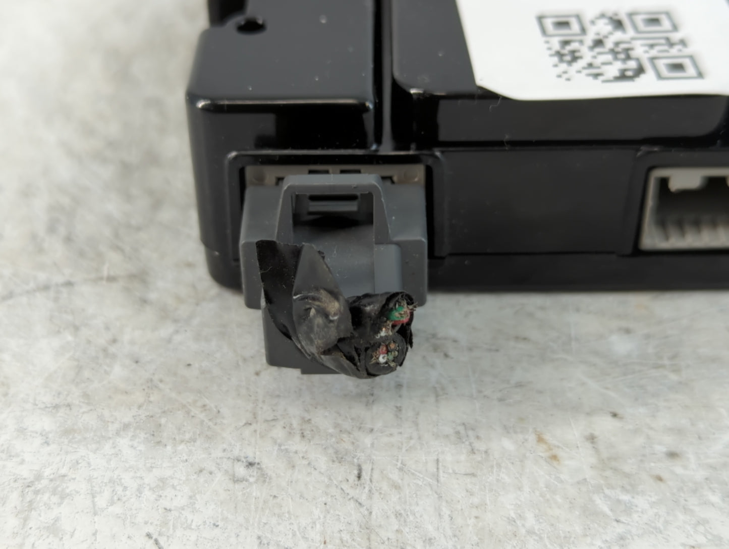 2014-2016 Infiniti Qx60 Chassis Control Module Ccm Bcm Body Control - Oemusedautoparts1.com