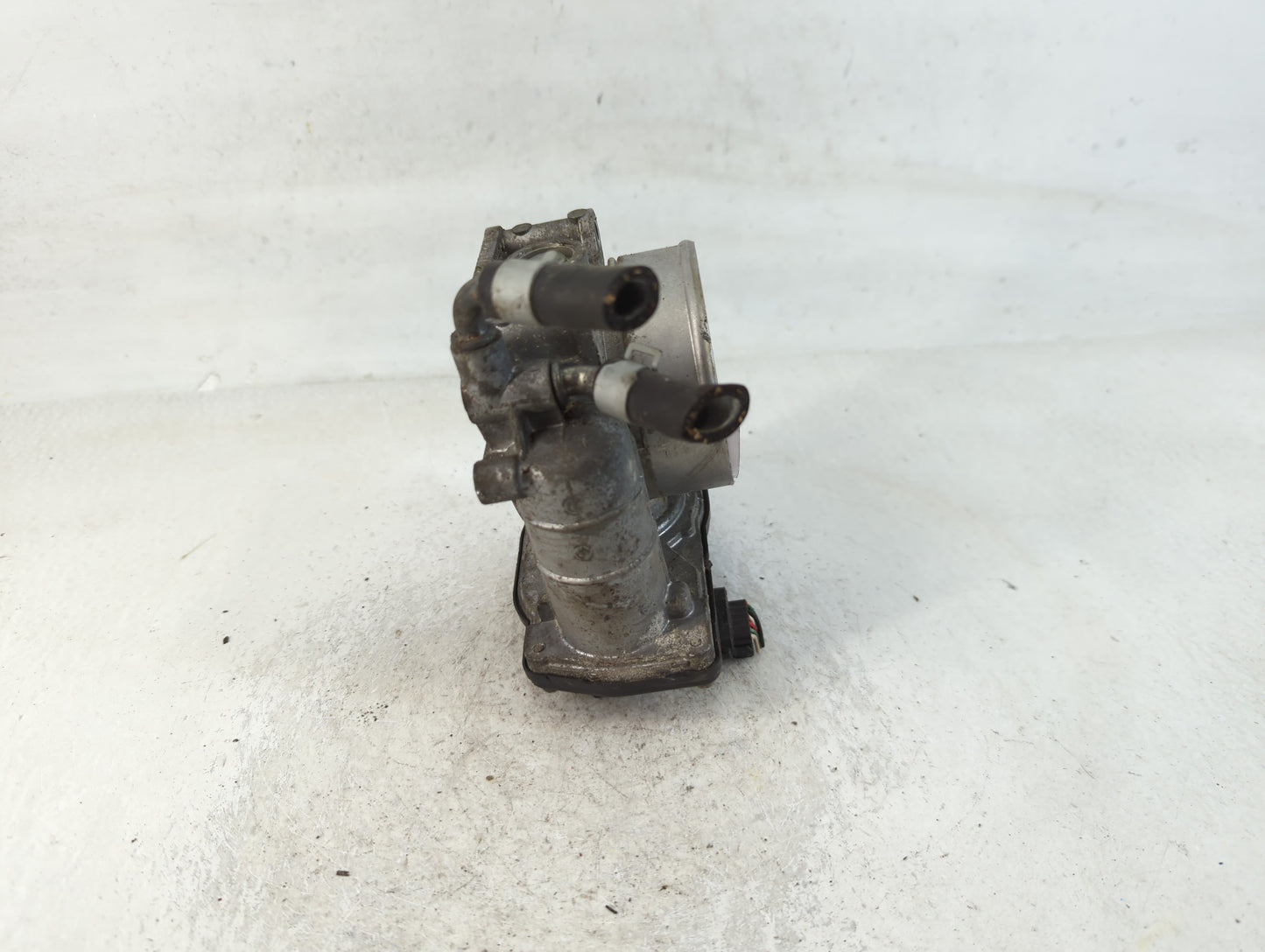 2014 Infiniti Qx60 Throttle Body P/N:RME70-11 3407S Fits Fits 2007 2008 2009 2010 2011 2012 2013 OEM Used Auto Parts - Oemus