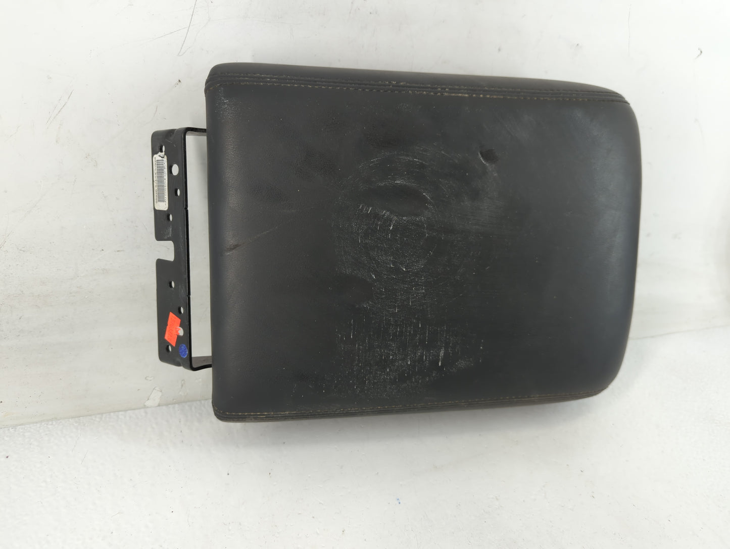 2014 Infiniti Qx60 Center Console Armrest Cover Lid Fits OEM Used Auto Parts - Oemusedautoparts1.com