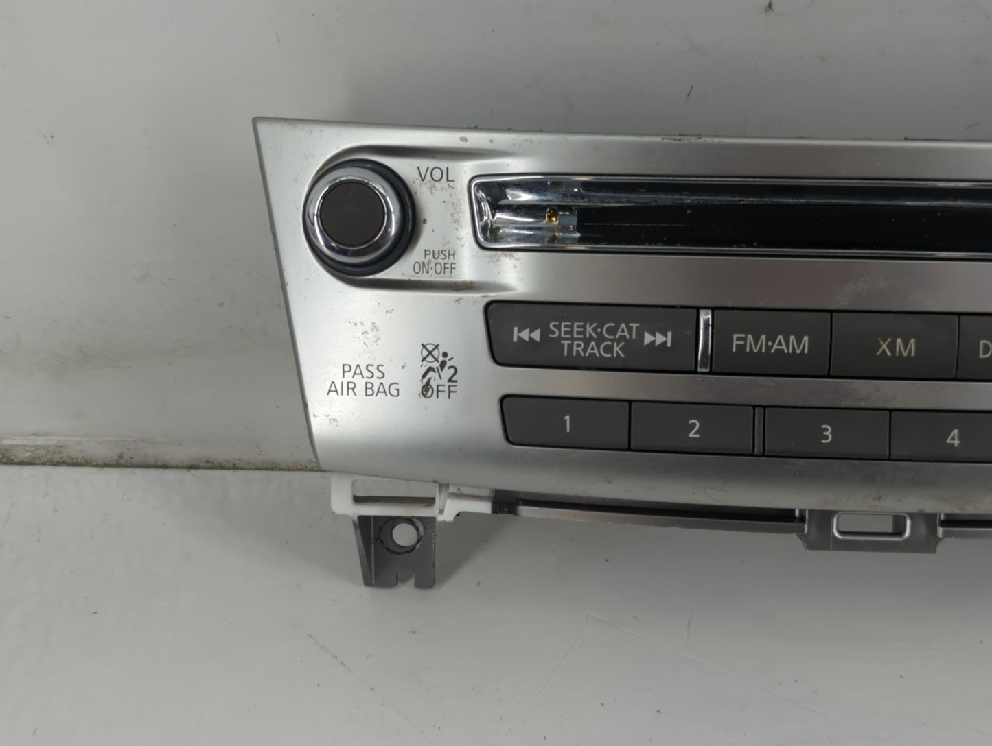 2014 Infiniti Qx60 Radio AM FM Cd Player Receiver Replacement P/N:253913JA0A Fits Fits 2013 2015 OEM Used Auto Parts - Oemus
