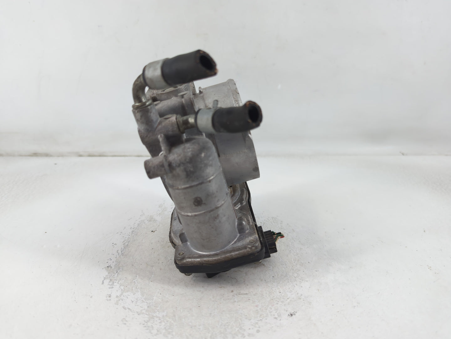 2014 Infiniti Qx60 Throttle Body P/N:K 3417 3 526-01 Fits Fits 2007 2008 2009 2010 2011 2012 2013 OEM Used Auto Parts - Oemu