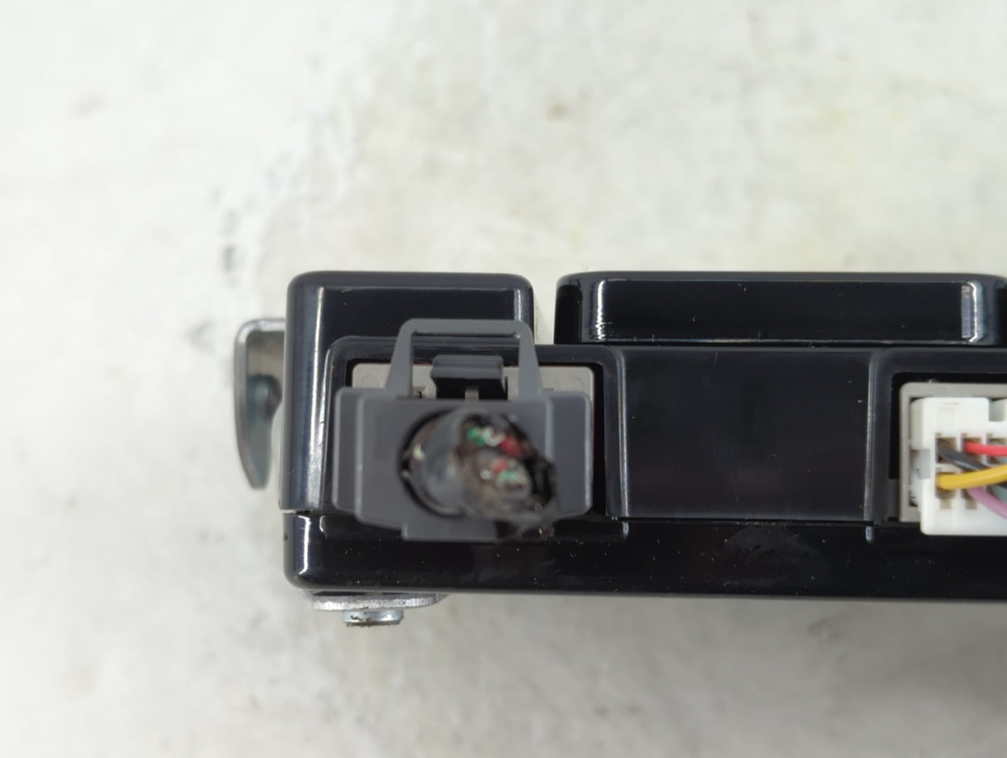 2014-2014 Infiniti Qx60 Chassis Control Module Ccm Bcm Body Control - Oemusedautoparts1.com