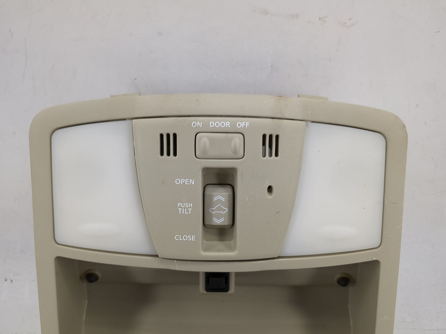 2014 Infiniti Qx80 Overhead Roof Console - Oemusedautoparts1.com