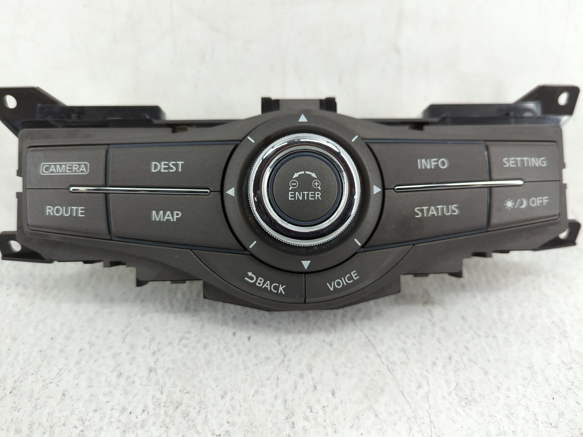 2014 Infiniti Qx80 Am Fm Cd Player Radio Receiver 360040 - Oemusedautoparts1.com