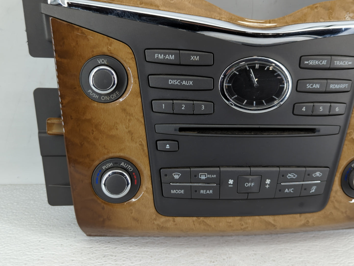 2014-2017 Infiniti Qx80 Radio Control Panel - Oemusedautoparts1.com