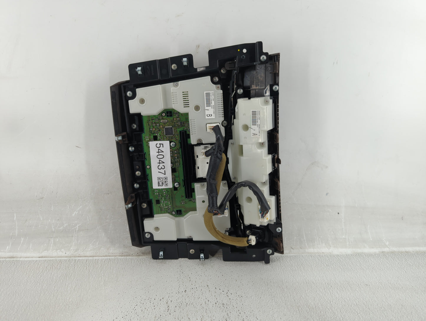 2014-2017 Infiniti Qx80 Am Fm Cd Player Radio Receiver - Oemusedautoparts1.com