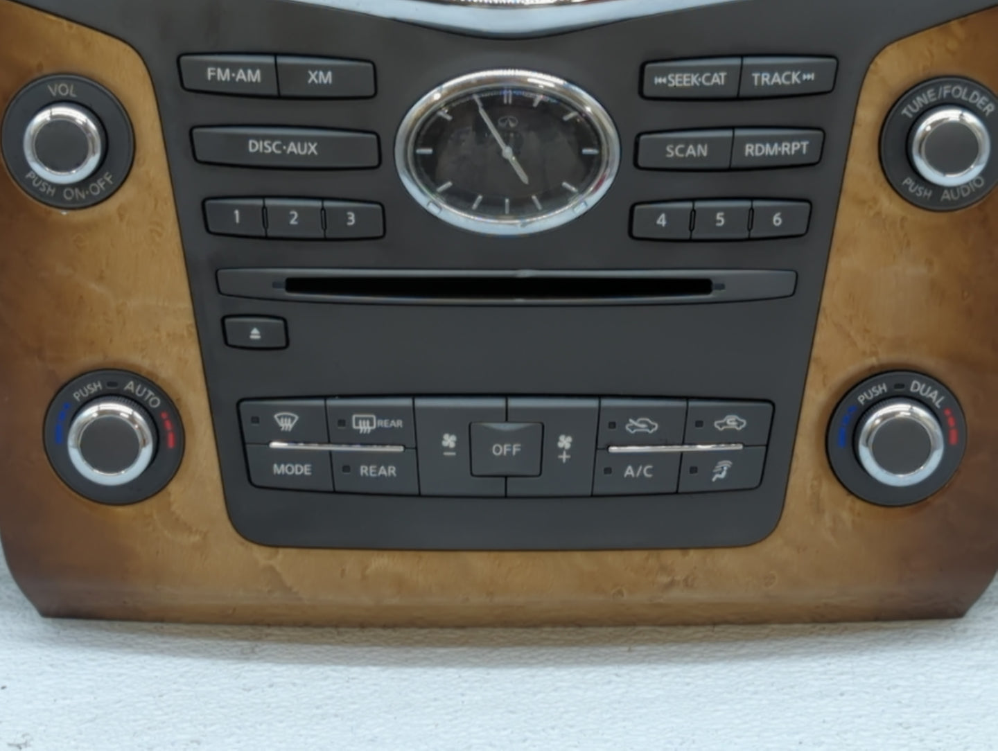 2014-2017 Infiniti Qx80 Am Fm Cd Player Radio Receiver - Oemusedautoparts1.com