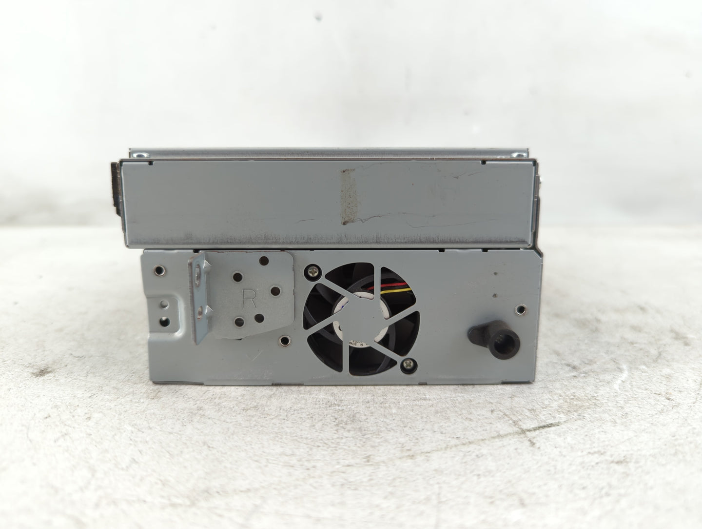 2014-2015 Jaguar Xf Radio AM FM Cd Player Receiver Replacement P/N:50645928AA Fits Fits 2014 2015 2016 OEM Used Auto Parts -