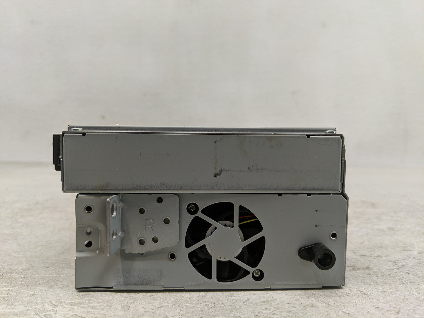 2014-2015 Jaguar Xf Radio AM FM Cd Player Receiver Replacement P/N:50645928 AA Fits Fits 2014 2015 2016 OEM Used Auto Parts 
