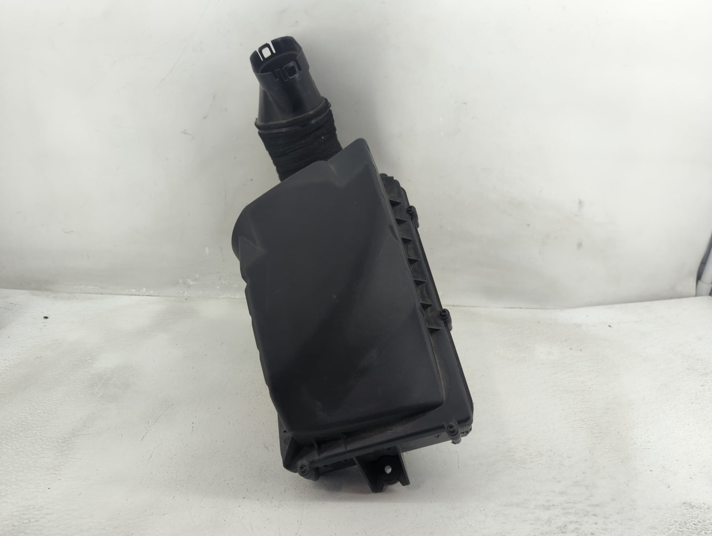 2013-2014 Jaguar Xf Air Cleaner Intake-duct Hose Tube - Oemusedautoparts1.com