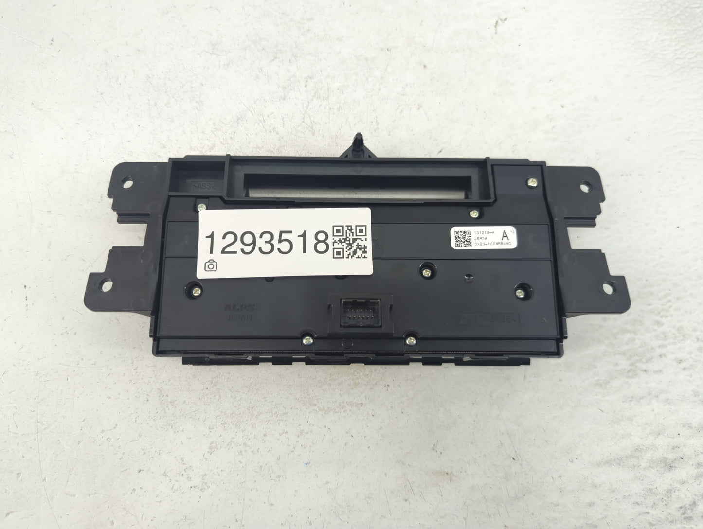 2012-2015 Jaguar Xf Radio Control Panel - Oemusedautoparts1.com