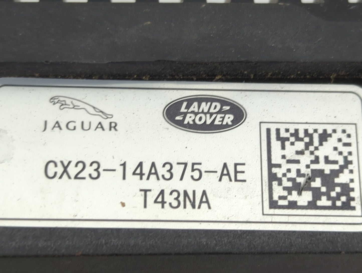 2014 Jaguar Xf Body Control Module Bcm Inner Cabin Fuse Box - Oemusedautoparts1.com