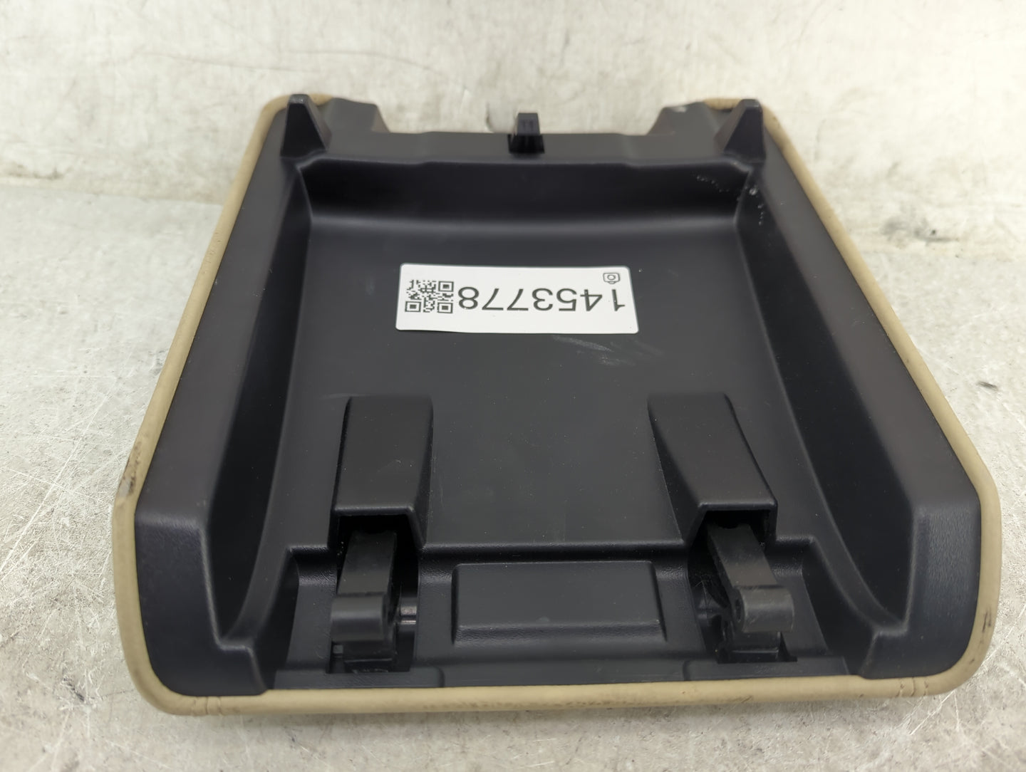 2014 Jaguar Xf Center Floor Console Fits OEM Used Auto Parts - Oemusedautoparts1.com